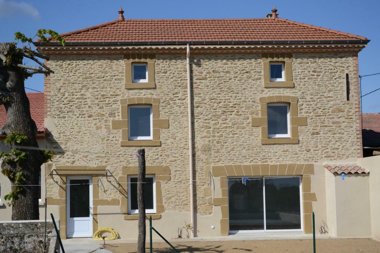 Gite Les Pins Montchenu Экстерьер фото