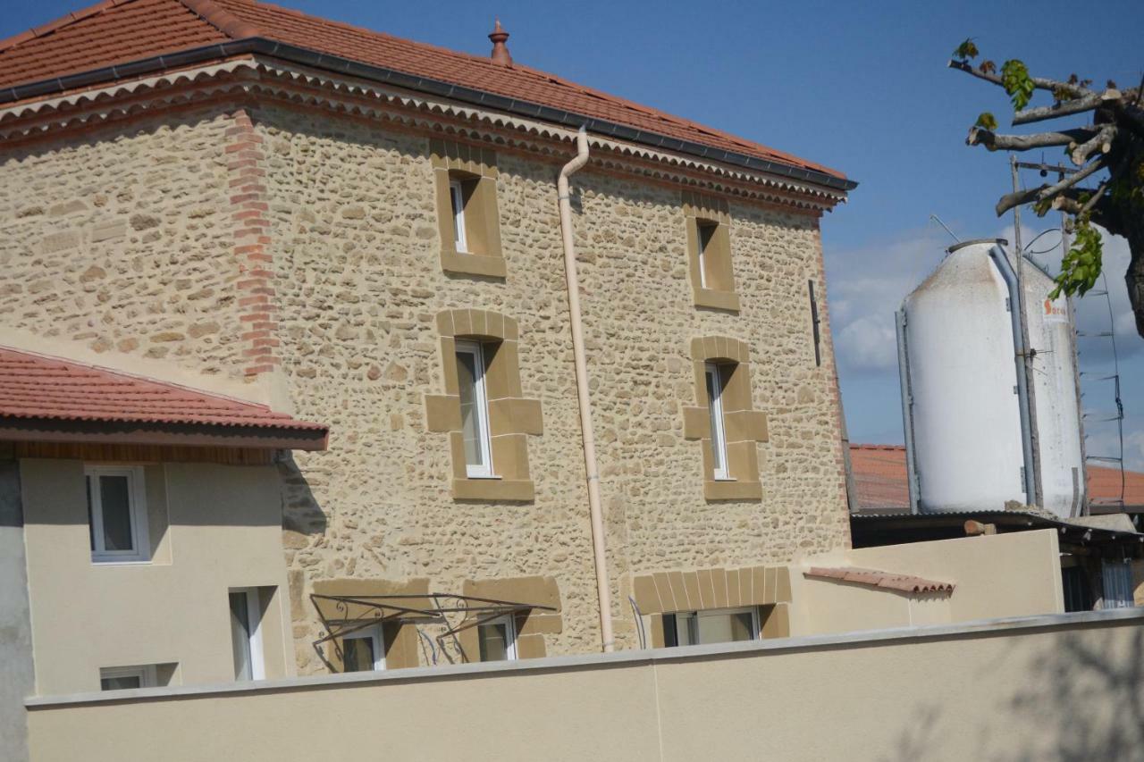 Gite Les Pins Montchenu Экстерьер фото